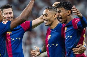 世體：萊萬(wàn)、拉菲尼亞和亞馬爾組成的三叉戟在數(shù)月后有望再度回歸