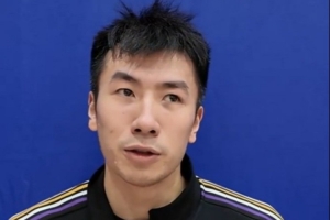 鄒雨宸：全隊(duì)夏天訓(xùn)練勁頭很足 新賽季全力以赴