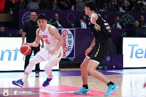 最后時刻上場了！李祥波出戰(zhàn)1分13秒 積極拼搶拿到1搶斷