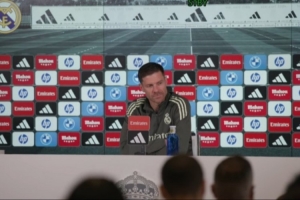 阿隆索：貝林厄姆能適應不同的角色 我們內部非常穩(wěn)固