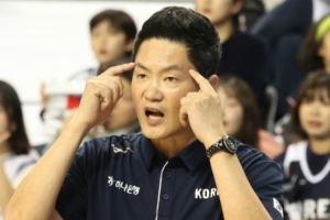 上次韓國贏中國14分是97年沙特亞錦賽 韓國目前臨時主帥獲當(dāng)屆MVP
