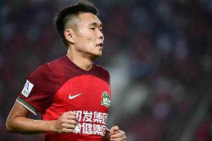 王上源：當(dāng)時(shí)通過(guò)自己的試訓(xùn)留在歐洲 場(chǎng)上除守門(mén)員外全踢過(guò)