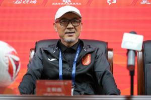 直播吧：張外龍繼續(xù)執(zhí)教銅梁龍可能越來(lái)越小，銅梁龍接觸國(guó)產(chǎn)教練