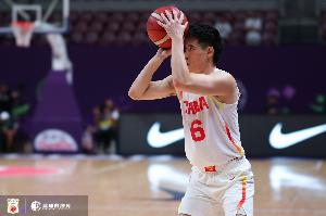 直播吧：浙江男籃程帥澎恐因傷錯過CBA俱樂部杯