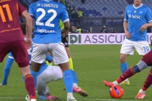 弗洛倫齊談那不勒斯進(jìn)球前疑似犯規(guī)：判罰沒(méi)問(wèn)題，科內(nèi)都想站起來(lái)