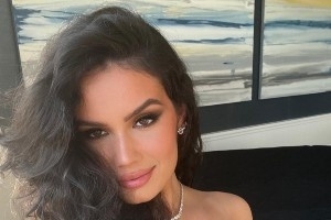 恩比德曬身穿弗拉門戈球衣照 巴西名模妻子點(diǎn)贊??