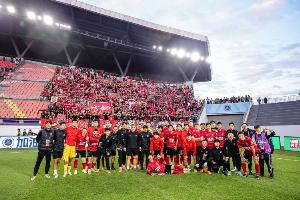 成都蓉城完成法定代表人的工商變更，王磊擔(dān)任董事長(zhǎng)