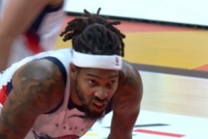 新外援好用！珀塞爾10中7高效拿下21分8板2助3斷