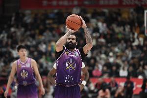 無(wú)差別單打！里勒半場(chǎng)7中6超高效砍下19分1助攻