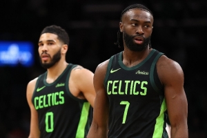 解說：杰倫·布朗多項數(shù)據(jù)生涯新高 塔圖姆3月回歸&綠軍不容小覷