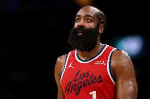 已5連?。】齑蛻?zhàn)老鷹先發(fā)：小卡&哈登&祖巴茨&鄧恩&科林斯