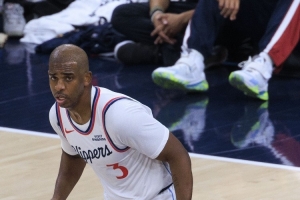 楊毅：不覺得保羅這么做有道理 但為他一輩子都堅(jiān)持做自己而高興