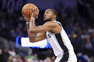 美記：馬刺計劃以?？怂?核心球員+選秀權(quán) 在2月構(gòu)建交易字母方案