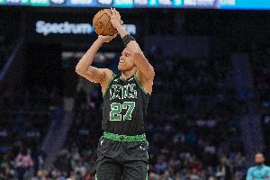 持續(xù)發(fā)力！沃爾什三分命中 凱爾特人轟出17-5打停奇才