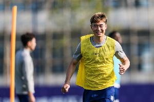 苗原：銅梁龍?jiān)鴮?duì)鄧涵文有想法，今天還是云南玉昆更接近