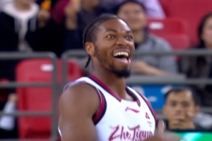 得分手！浙江新外援蘭道夫17中9&7罰5中砍25分5板 正負(fù)值+35！