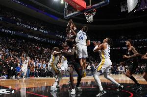 【菜鳥】埃奇庫姆補籃弒殺勇士 費爾斯20分7板6助 蒂耶羅4分1斷