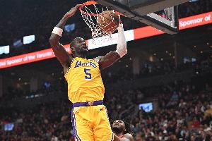 湖人VS猛龍L2M：全場(chǎng)共1次漏判對(duì)湖人有利 漏吹艾頓進(jìn)攻三秒