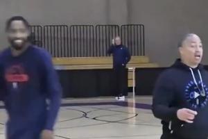 保羅找登哥傳話給盧！盧怒罵：QNMD保羅！打好你的球！執(zhí)行戰(zhàn)術(shù)！