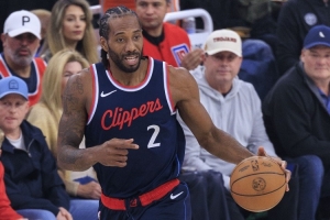 狀態(tài)可以！小卡23投10中得到24分8板4助1斷1帽 得分全場最高