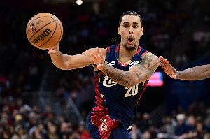 贏球最大功臣！泰森第三節(jié)16分帶隊逆轉(zhuǎn)局勢 全場砍24分6板2帽！