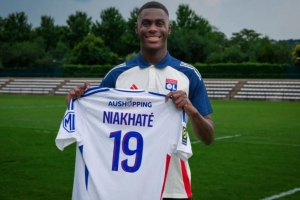 如愿以償！尼亞卡特曾表示想碰法國，最終塞內(nèi)加爾與法國同組