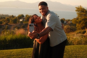 字母哥迎來31歲生日！妻子曬照：生日快樂 我的愛人??????