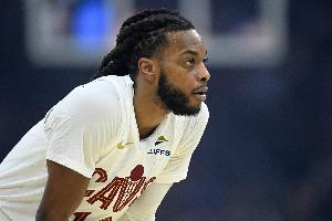 手感不佳！加蘭上半場(chǎng)10投3中 拿到10分2助2斷&正負(fù)值-12最低