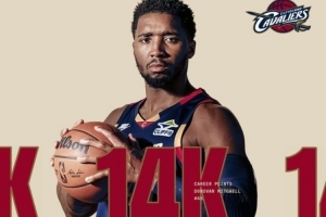 很穩(wěn)定！生涯第九個(gè)賽季 米切爾生涯總得分突破14000分