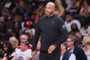 康寧漢姆：比克斯塔夫教練對比賽有著極強(qiáng)的理解 他的體系很出色