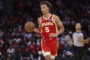 手感不佳！丹尼爾斯16投僅4中拿到12分 三分5中0