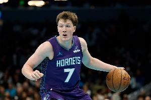 本賽季新秀20+場(chǎng)數(shù)榜：克尼佩爾11次第一 弗拉格第二 鵜鶘2人入圍