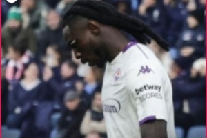 米體：小基恩想罰點(diǎn)球但隊(duì)友不給，進(jìn)球后面帶不悅沒有參與慶祝