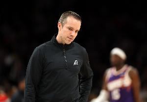 三分36中5！奧特：和傳球流暢度&掩護質(zhì)量&進攻節(jié)奏都有關(guān)系