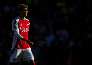 今夏與阿森納解約！荷媒：阿賈克斯將引援目光投向富安健洋