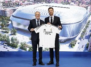 近5輪1勝！記者：弗洛倫蒂諾對教練的不滿程度不亞于對球員的不滿