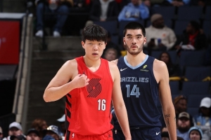 楊瀚森抹過伊迪暴扣！媒體人：連日奔波確實很疲憊 苦真沒白吃