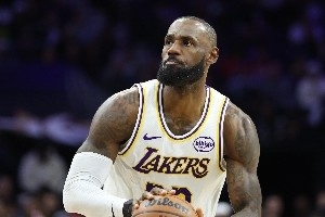 現(xiàn)役末節(jié)10+次數(shù)？詹姆斯391次比第2多180次 KD屈居第3&庫(kù)里僅第6