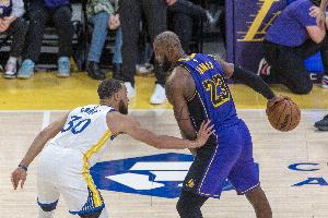 ??詹庫(kù)東字班可能均無(wú)緣評(píng)獎(jiǎng)？記者曬可能無(wú)緣65場(chǎng)標(biāo)準(zhǔn)的球星們