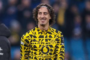 記者：興趣強(qiáng)烈，貝蒂斯、瓦倫、塞維均有意租借法比奧·席爾瓦