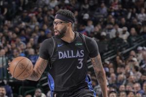 合同3年約1.7537億??名記：獨(dú)行俠在內(nèi)外部都討論過濃眉的交易