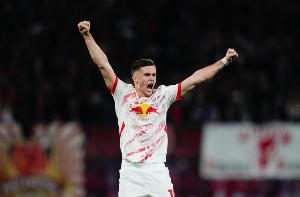 德天空：水晶宮曾準(zhǔn)備3000萬歐簽鮑姆加特納，但萊比錫不放人