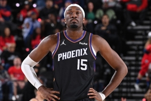 全面發(fā)揮！馬威5中4&7罰6中砍半場賽季新高14分 另有4板3助