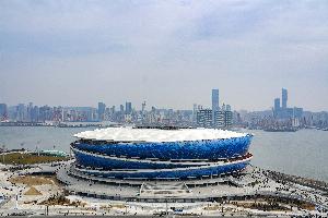中超目前有7座專業(yè)足球場，還有申花和鐵人改造的專業(yè)足球場