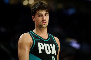 單打被犯規(guī)概率：阿夫迪亞28.8%第1 哈登2 里夫斯5 SGA6 東契奇7