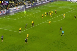 差一點(diǎn)！B費(fèi)挑傳，庫尼亞近距離頭球攻門被撲