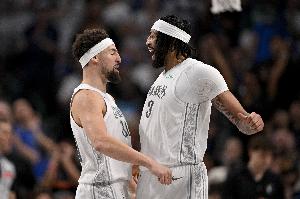 熱度起來了！王船俠或拆隊(duì)字母哥深陷流言 “NBA交易市場(chǎng)”登熱搜