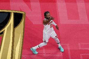 邁克·布朗：布倫森首節(jié)在進(jìn)攻端拯救了我們 他稱得上MVP候選人