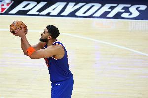 高炮臺(tái)發(fā)威！唐斯反擊快下 弧頂追身三分一箭穿心