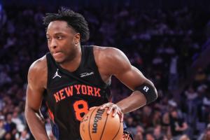 進(jìn)攻不在狀態(tài)！阿努諾比11中4&三分6中1拿到13分6板2斷2帽